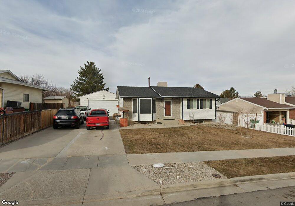 5112 Fuchsia Dr, West Jordan, UT 84081 - photo 1