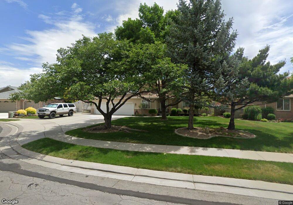 9435 S Spring Willow Cir, South Jordan, UT 84095 - photo 1