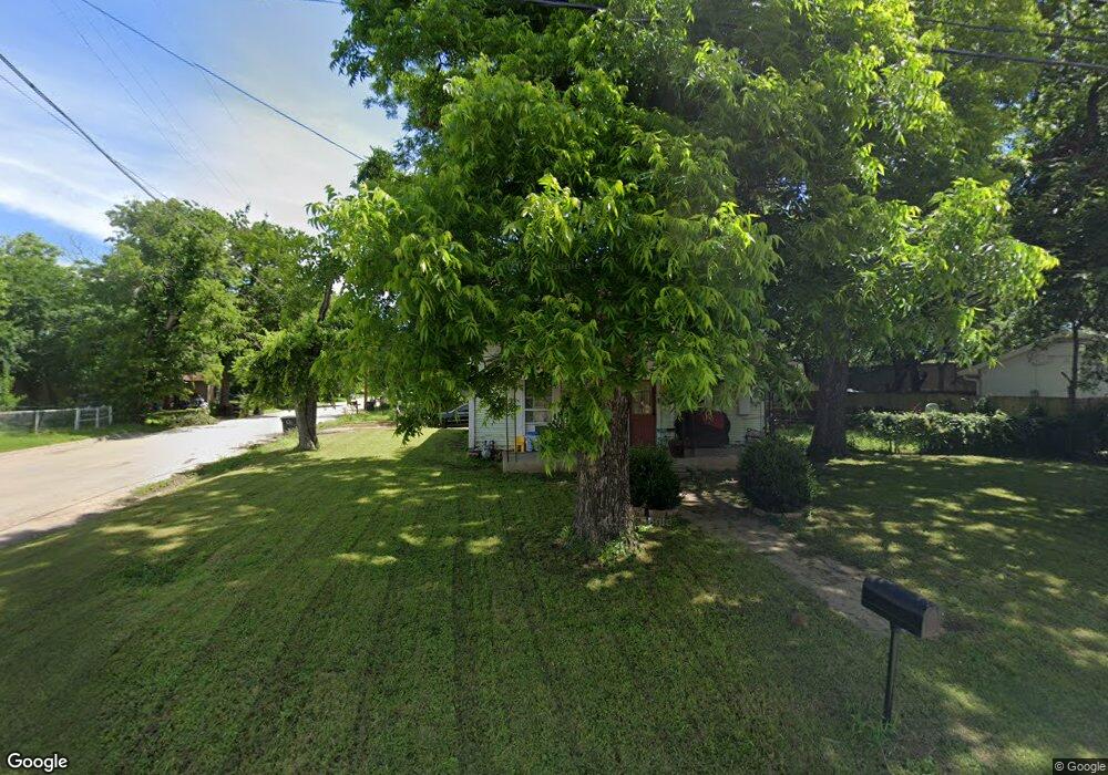 212 N Washington St, Cleburne, TX 76031 - photo 1