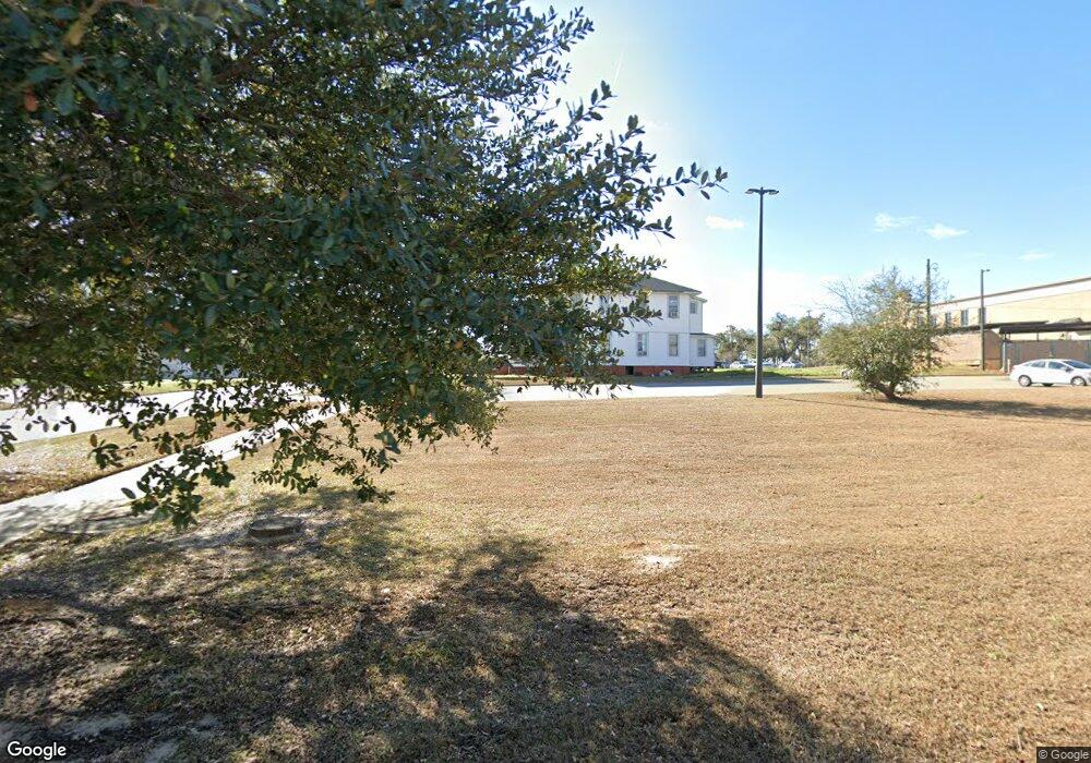 310 W 1st Ave, Albany, GA 31701 - photo 1