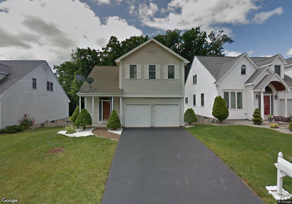 34 Pepper Bush Ln unit 34, Newington, CT 06111 - photo 1