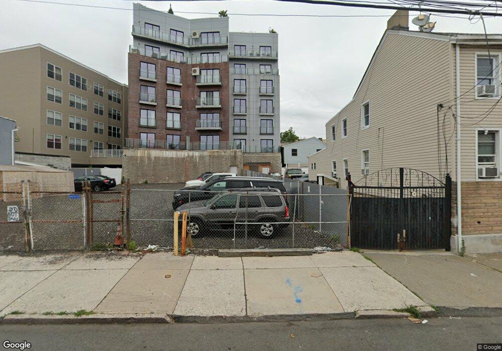 121 Walnut St unit 125, Newark, NJ 07105 - photo 1