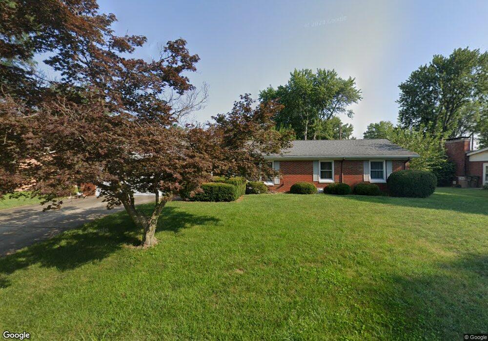 3810 Colonial Dr, Columbus, IN 47203 - photo 1