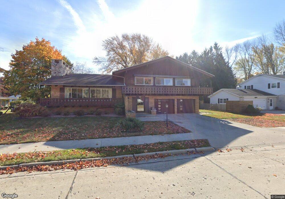 1313 Berge Ave, Manitowoc, WI 54220 - photo 1