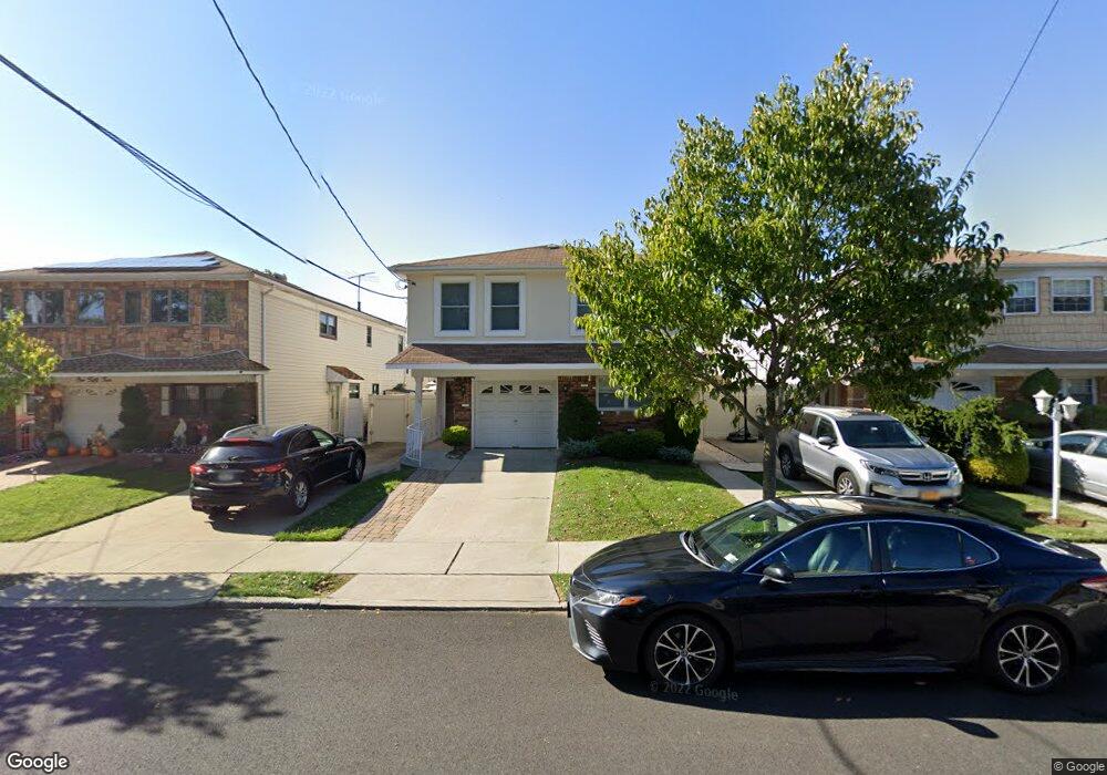 150 Woodbine Ave, Staten Island, NY 10314 - photo 1