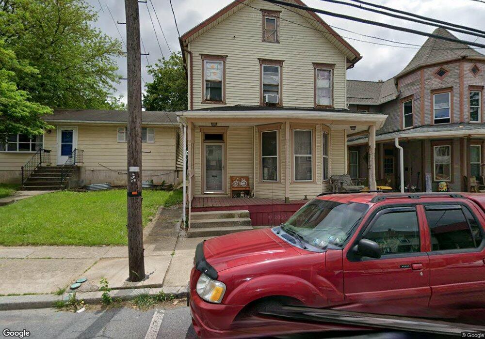 330 W High St, Womelsdorf, PA 19567 - photo 1