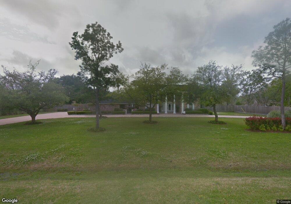 5114 Colonial Dr, Pearland, TX 77584 - photo 1