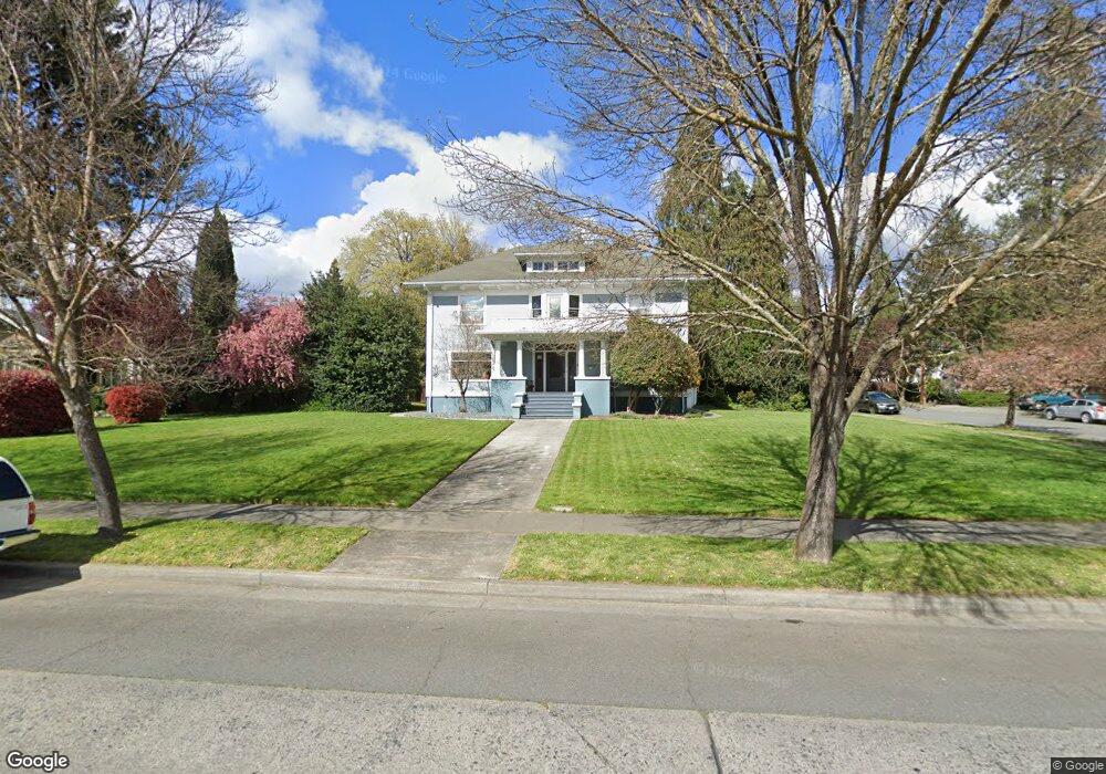 404 NW A St, Grants Pass, OR 97526 - photo 1