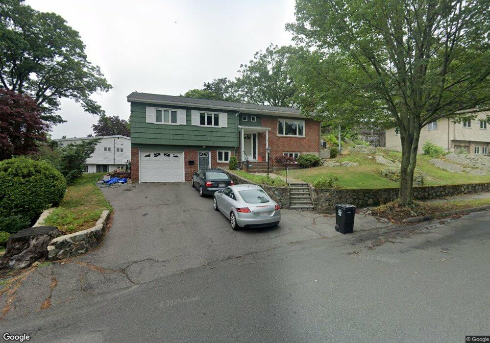 10 Parsons Dr, Swampscott, MA 01907 - photo 1