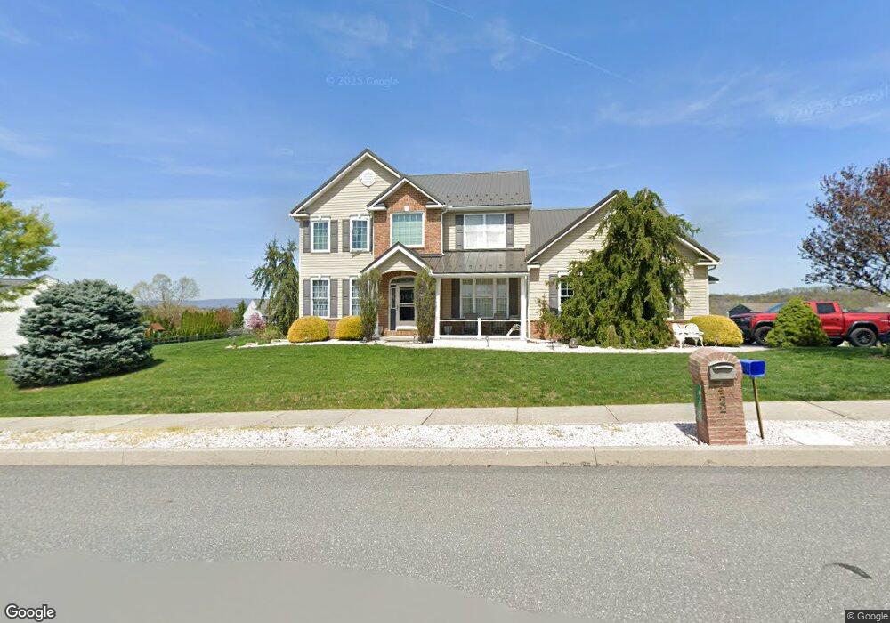 422 E 3rd St, Bernville, PA 19506 - photo 1