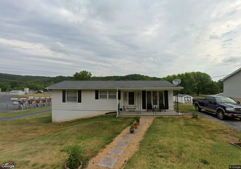 226 W Duck St, Front Royal, VA 22630 - photo 1