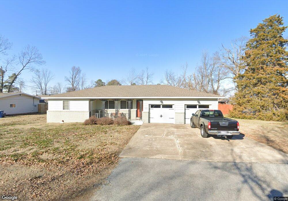 802 NW 9th St, Bentonville, AR 72712 - photo 1