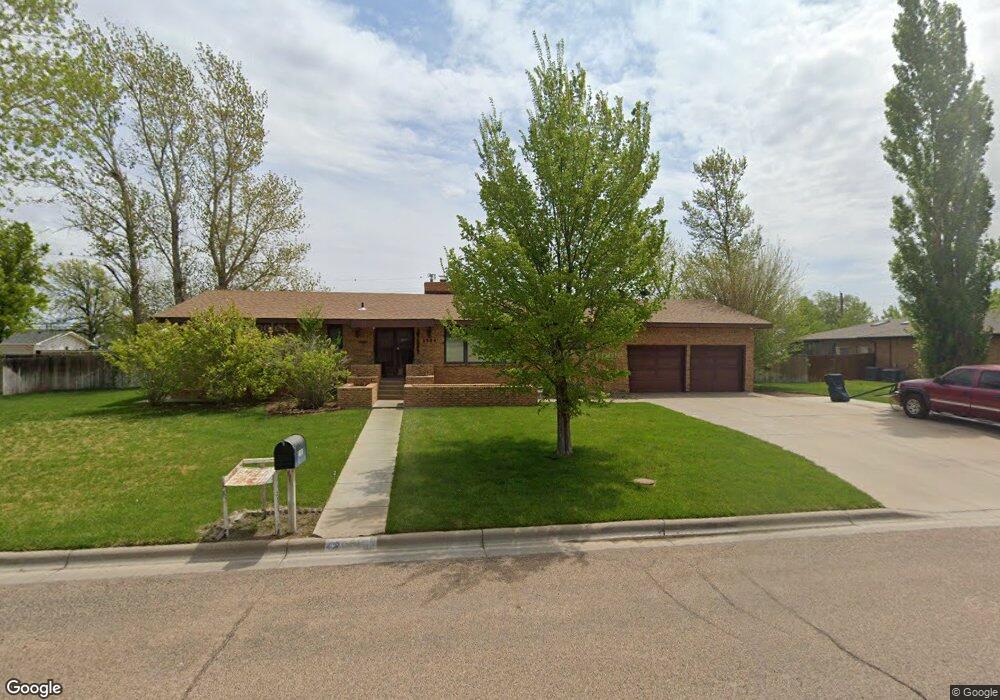 1404 S Jefferson St, Hugoton, KS 67951 - photo 1