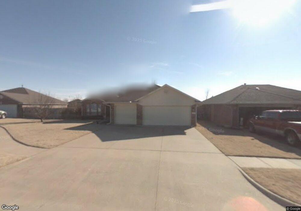 704 Verreaux Ct, Norman, OK 73072 - photo 1