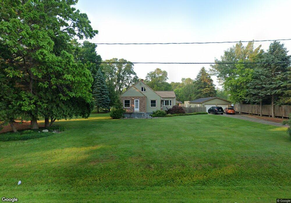 5040 E Carpenter Rd, Flint, MI 48506 - photo 1