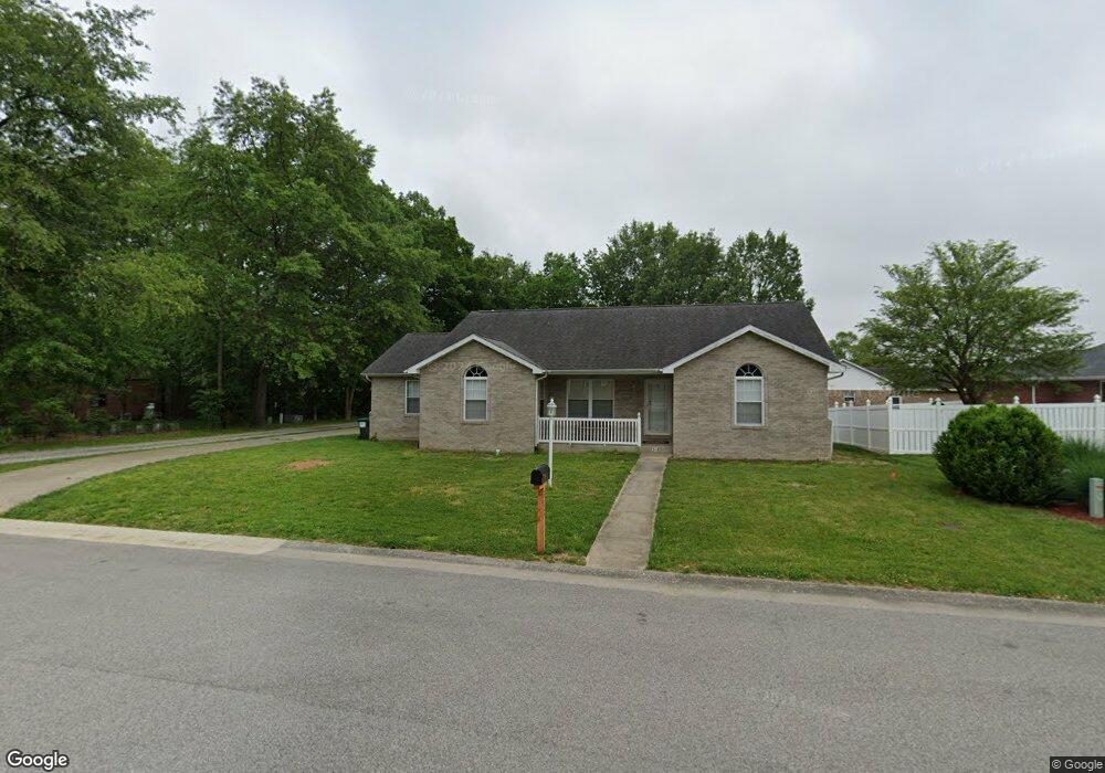 312 E Meadow Brook Dr, Freeburg, IL 62243 - photo 1
