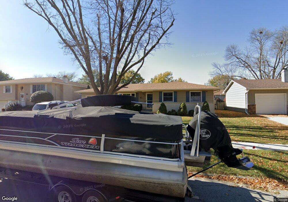 829 E 18th St N, Newton, IA 50208 - photo 1