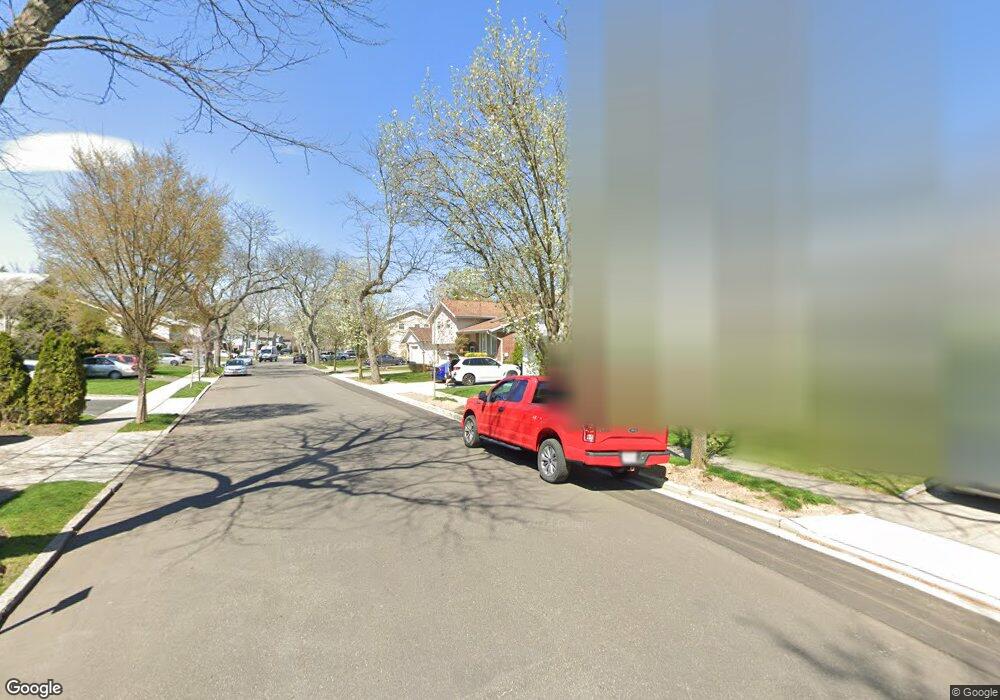 18 Driftwood Dr, Port Washington, NY 11050 - photo 1