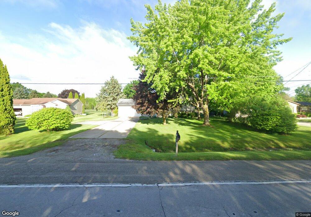 6247 N Elms Rd, Flushing, MI 48433 - photo 1