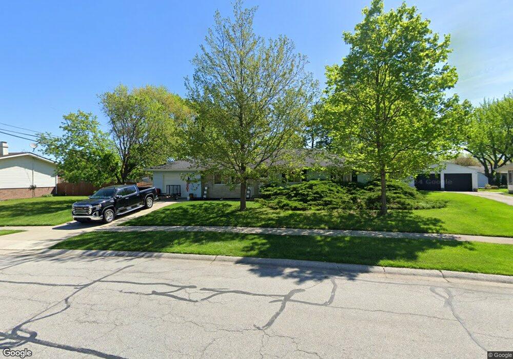 708 Pettibone St, Crown Point, IN 46307 - photo 1