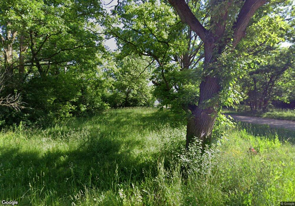 1406 W Yale Ave, Flint, MI 48505 - photo 1