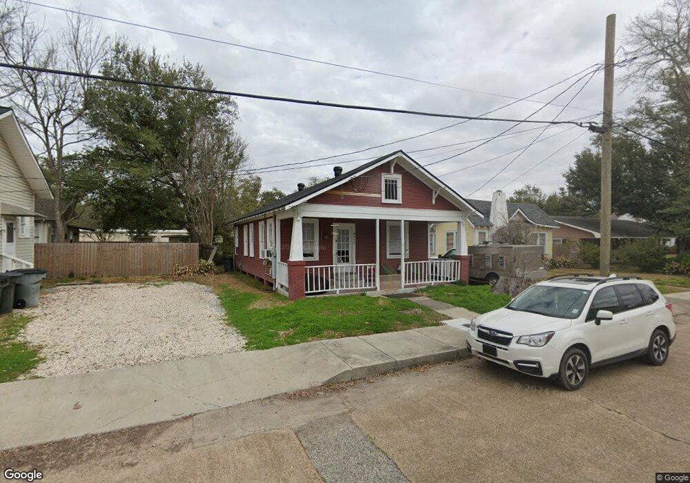 805 Iris St, Lake Charles, LA 70601 - photo 1