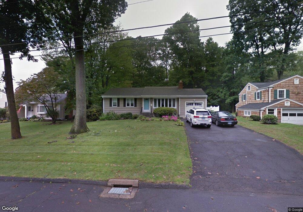 172 High Clear Dr, Stamford, CT 06905 - photo 1