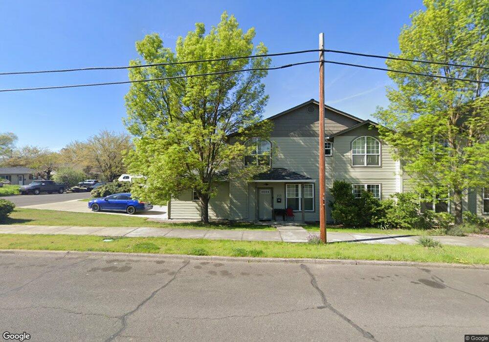 213 N 4th St unit 1-2, Central Point, OR 97502 - photo 1