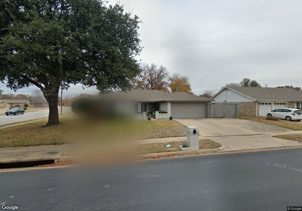 236 Carolyn Dr, Hurst, TX 76054 - photo 1