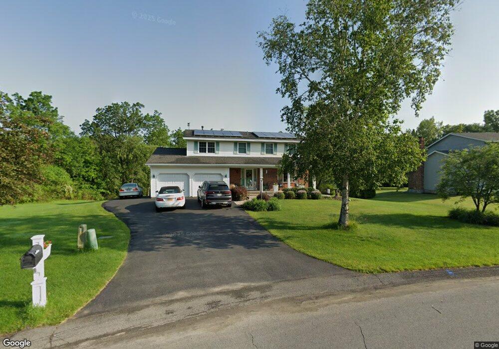 734 Bobby Ct, Schenectady, NY 12309 - photo 1