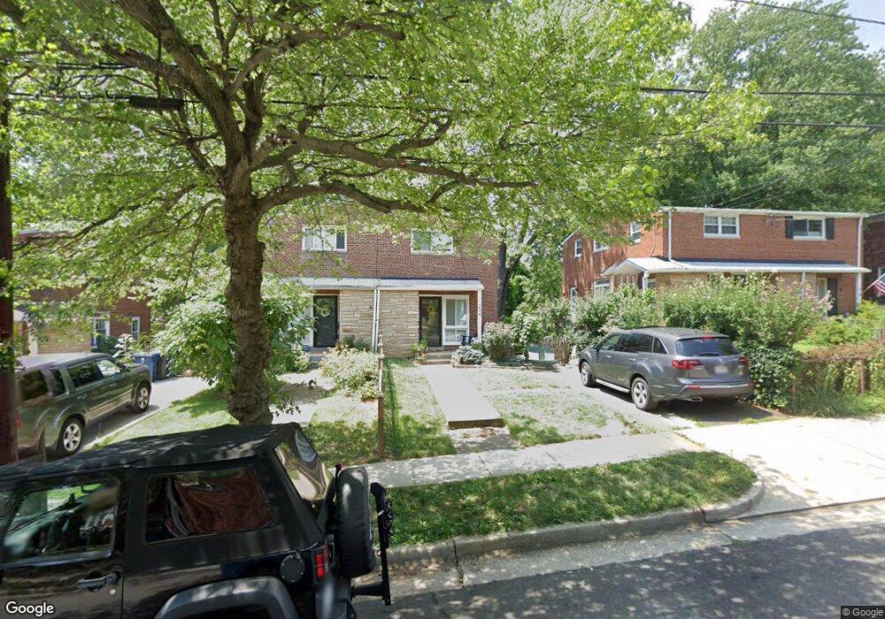 204 E Taylor Run Pkwy, Alexandria, VA 22314 - photo 1