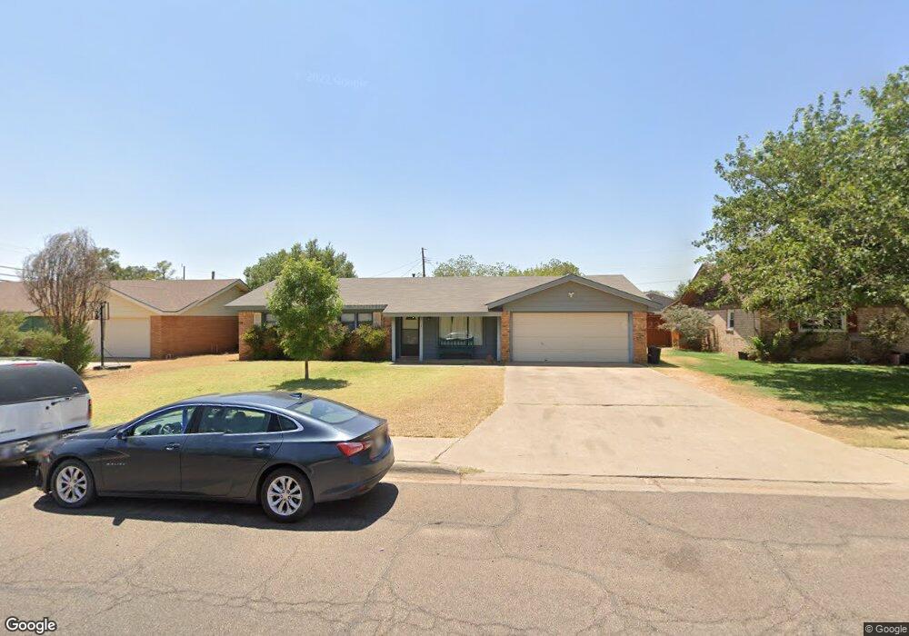 814 W Spruce Ave, Midland, TX 79705 - photo 1