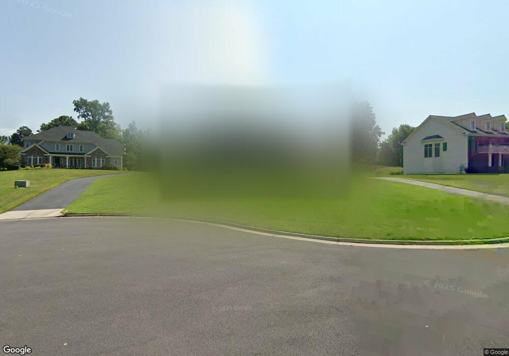 8904 Laurel Overlook Dr, Lorton, VA 22079 - photo 1