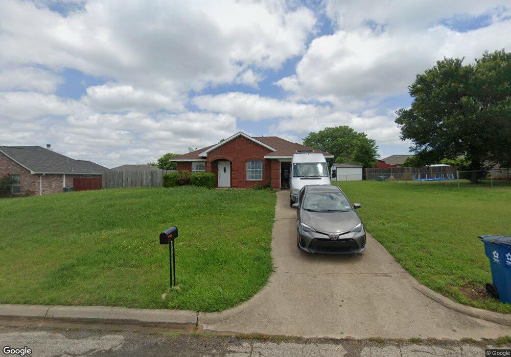 1105 Willow Bend St, Cleburne, TX 76031 - photo 1