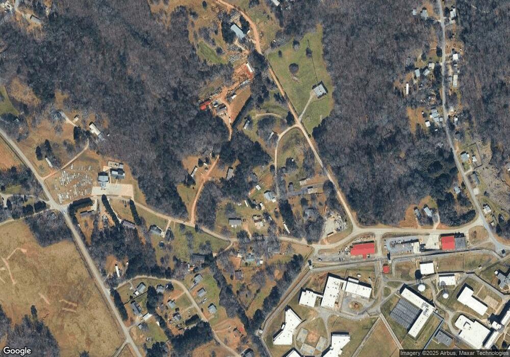 213 Shore Cir, Alto, GA 30510 - photo 1