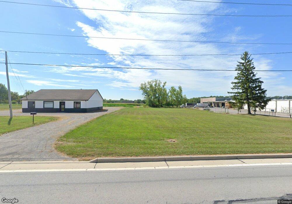 1712 Findlay Rd, Lima, OH 45801 - photo 1