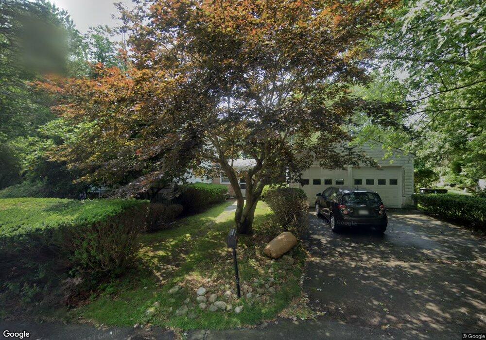 134 W Wordell St, South Dartmouth, MA 02748 - photo 1