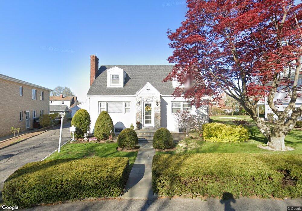 89 Heights Dr, Yonkers, NY 10710 - photo 1