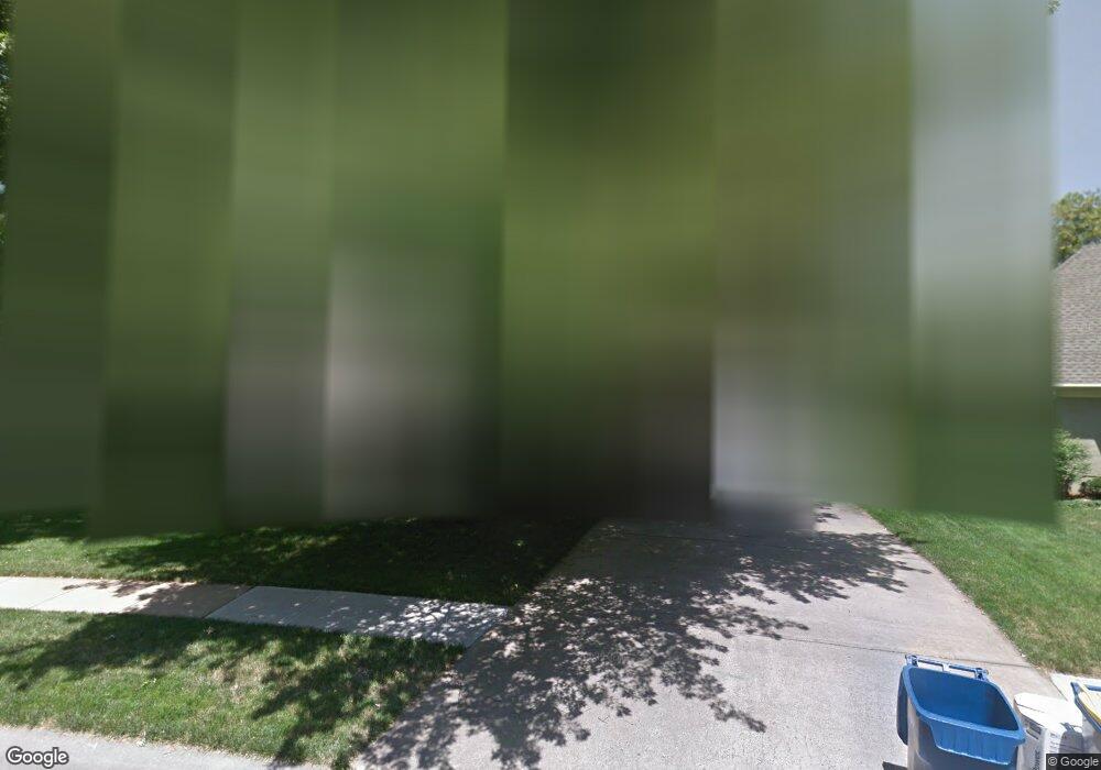 8318 Richards Rd, Lenexa, KS 66215 - photo 1