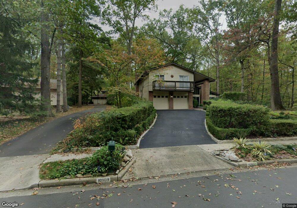 10909 Thanlet Ln, Reston, VA 20190 - photo 1