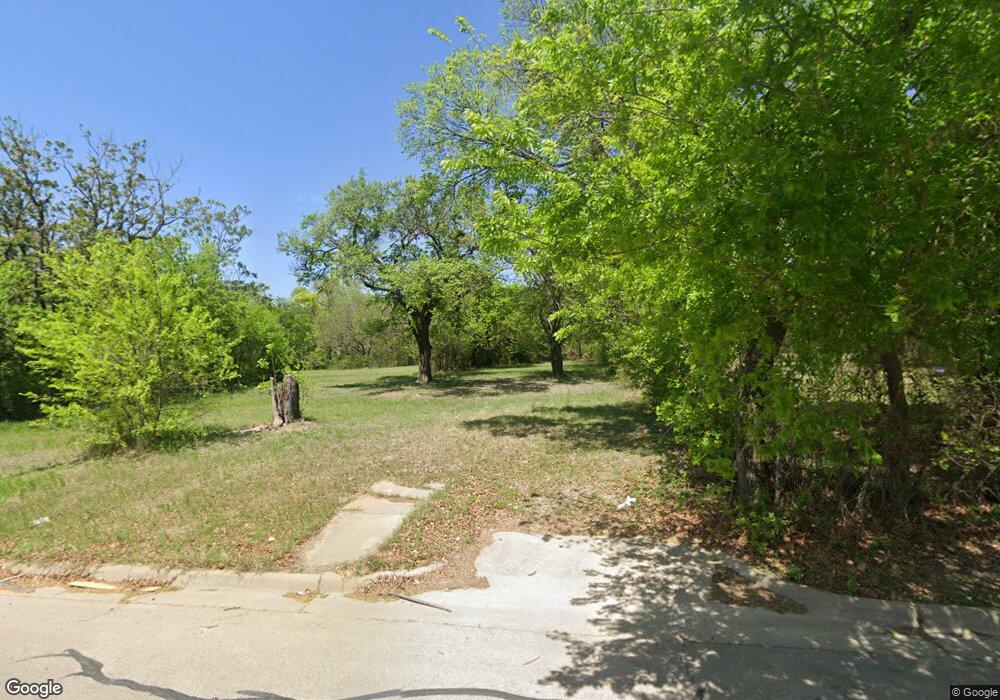 305 Front St, Weatherford, TX 76086 - photo 1