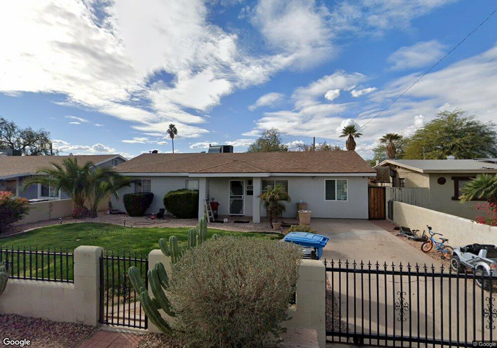 2046 N 27th Place, Phoenix, AZ 85008 - photo 1