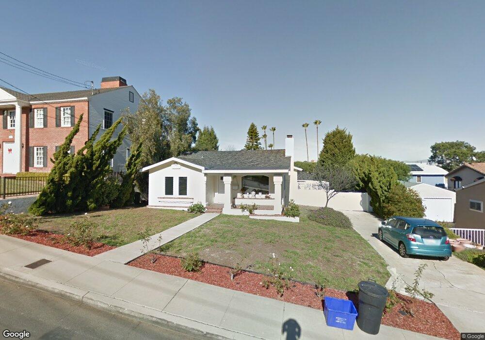 607 W Maple Ave, El Segundo, CA 90245 - photo 1