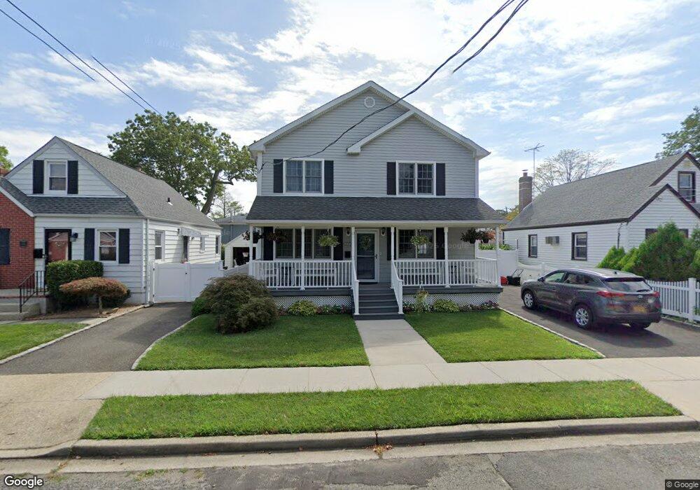 257 Ribbon St, Franklin Square, NY 11010 - photo 1