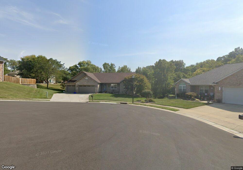 10 Kingsbury Ct, Glen Carbon, IL 62034 - photo 1