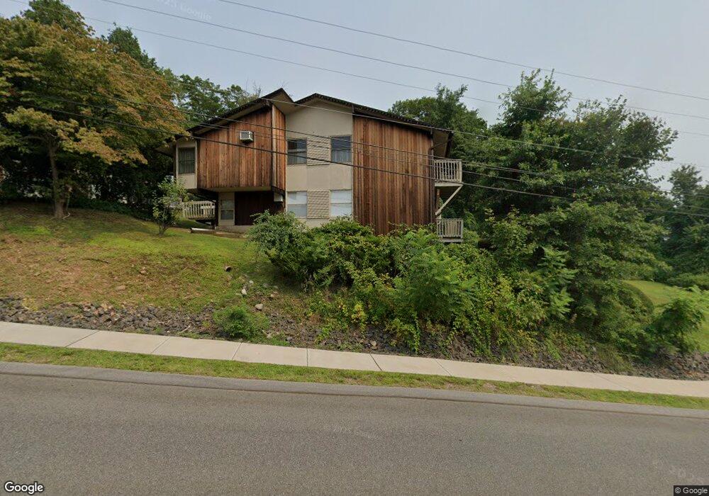 8 Country Squire Dr unit E, Cromwell, CT 06416 - photo 1