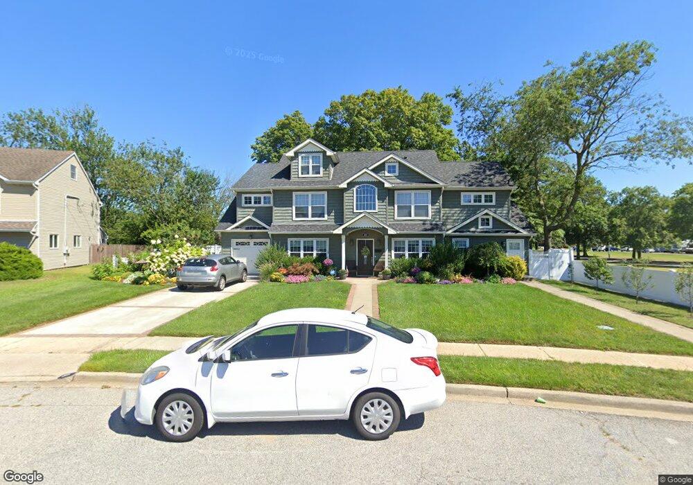 213 Springtime Ln N, Levittown, NY 11756 - photo 1