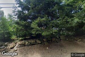 7 Cedar Knoll Dr, Port Washington, NY 11050