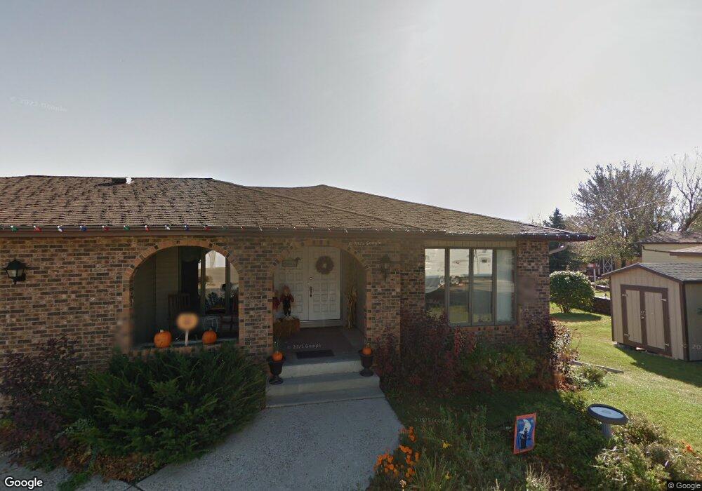 1413 5th Ave SW, Jamestown, ND 58401 - photo 1