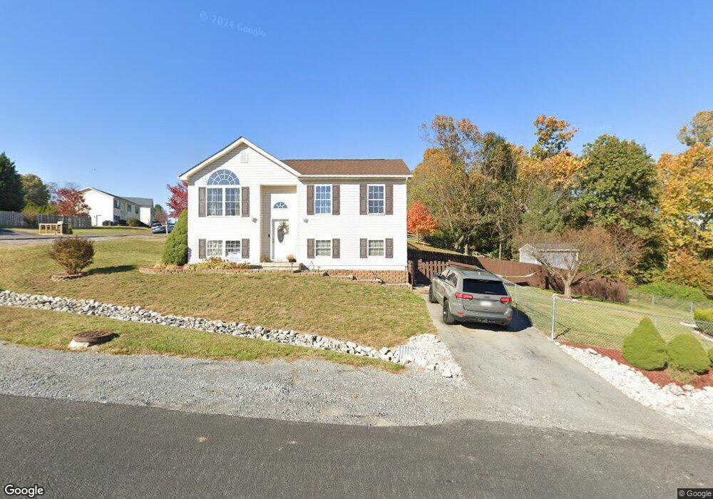 313 Moonlight Ln, Martinsburg, WV 25404 - photo 1